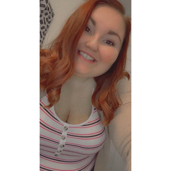 Meet your Posher, Sara - Picture 1 of 1